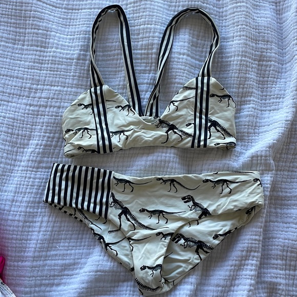 Boys and arrows dinosaur bikini - Picture 1 of 5